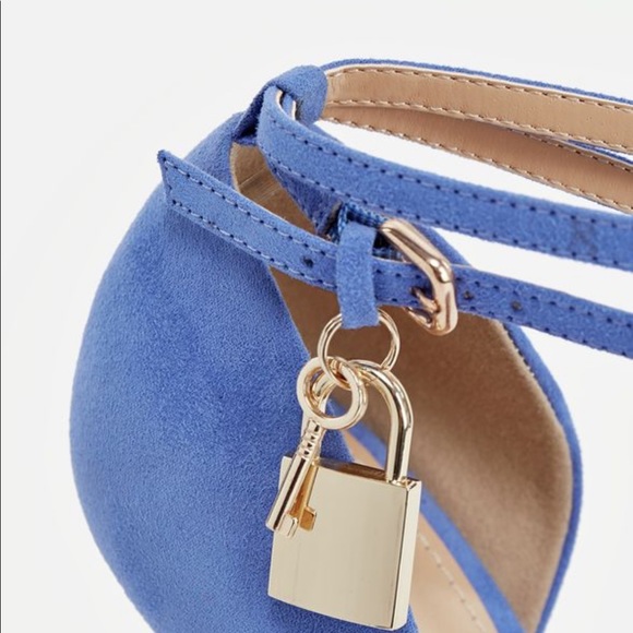 Audri Pump - Picture 3 of 5